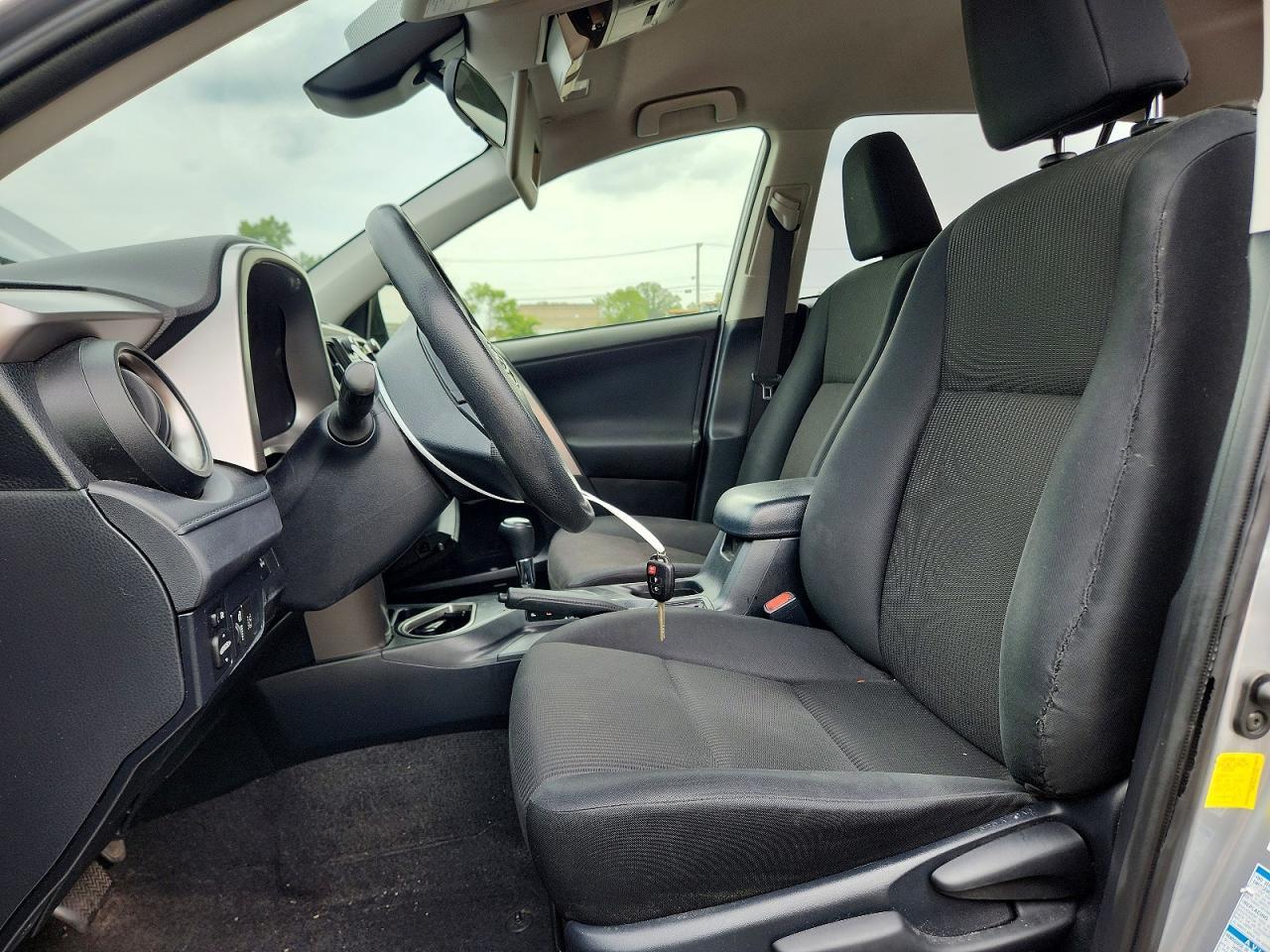 2018 Toyota Rav4 Le - Image 7