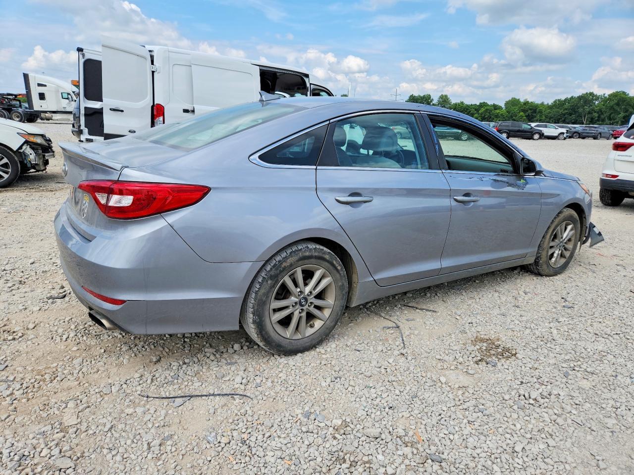 2017 Hyundai Sonata Se - Image 3