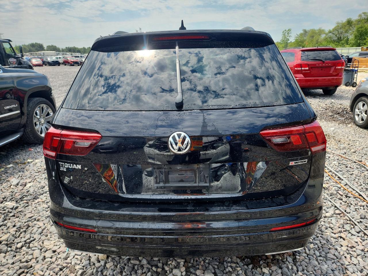 2020 Volkswagen Tiguan Se - Фото 6