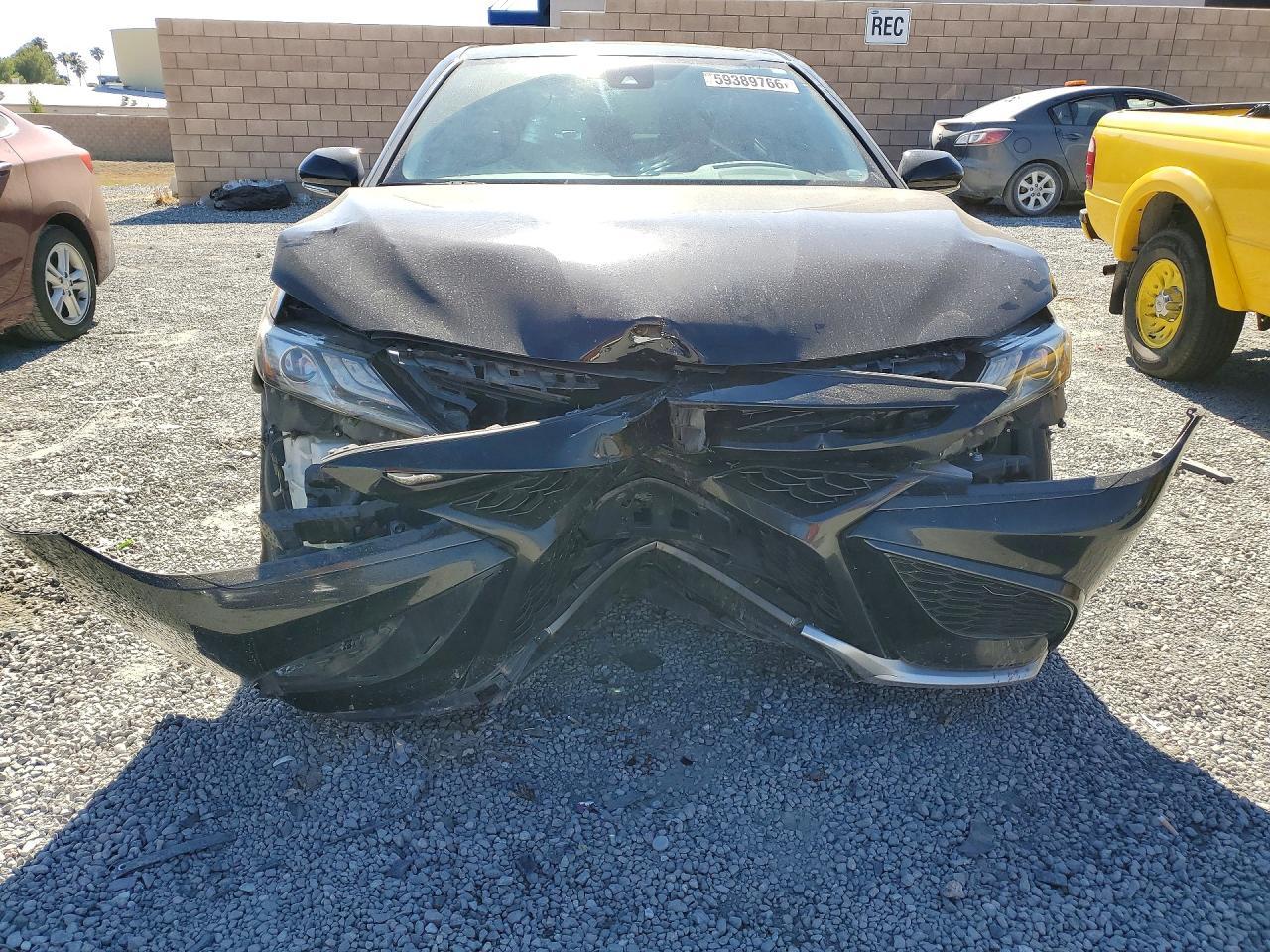 2021 Toyota Camry Xse - Фото 5