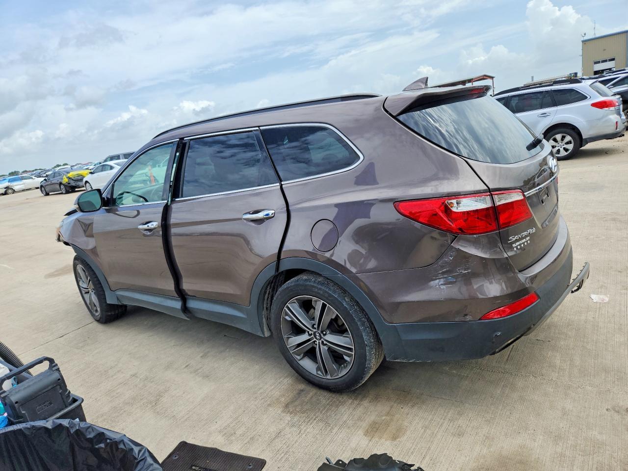 2013 Hyundai Santa Fe Limited - Image 2