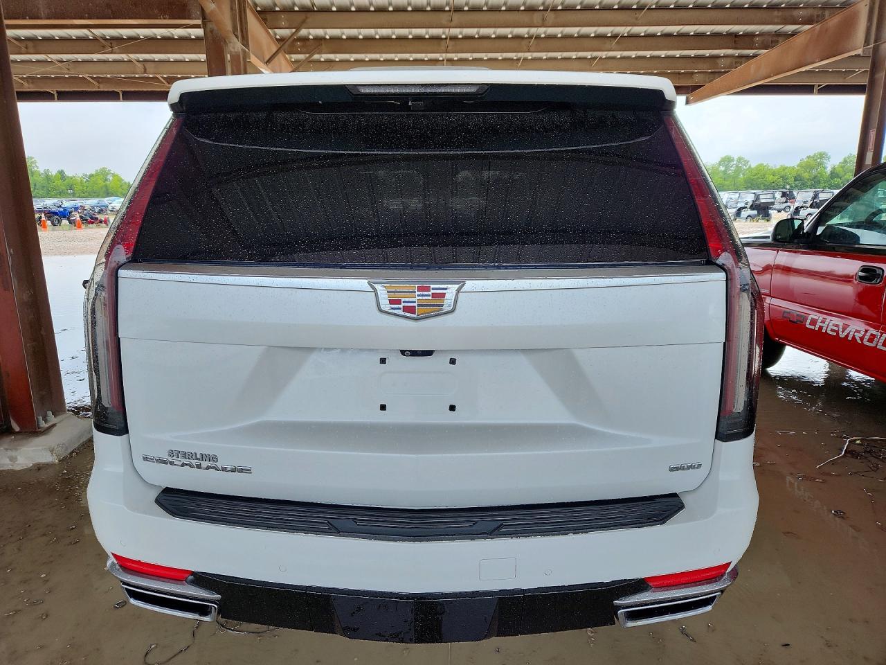 2021 Cadillac Escalade Premium Luxury - Image 6