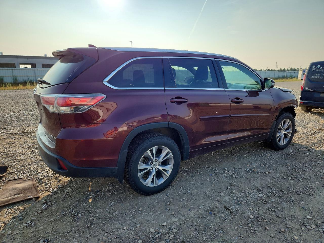 2015 Toyota Highlander Xle - Фото 3
