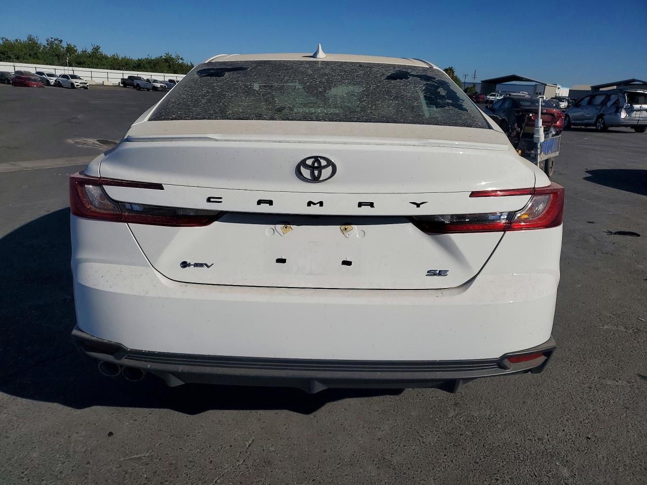 2026 Toyota Camry Se - Image 6