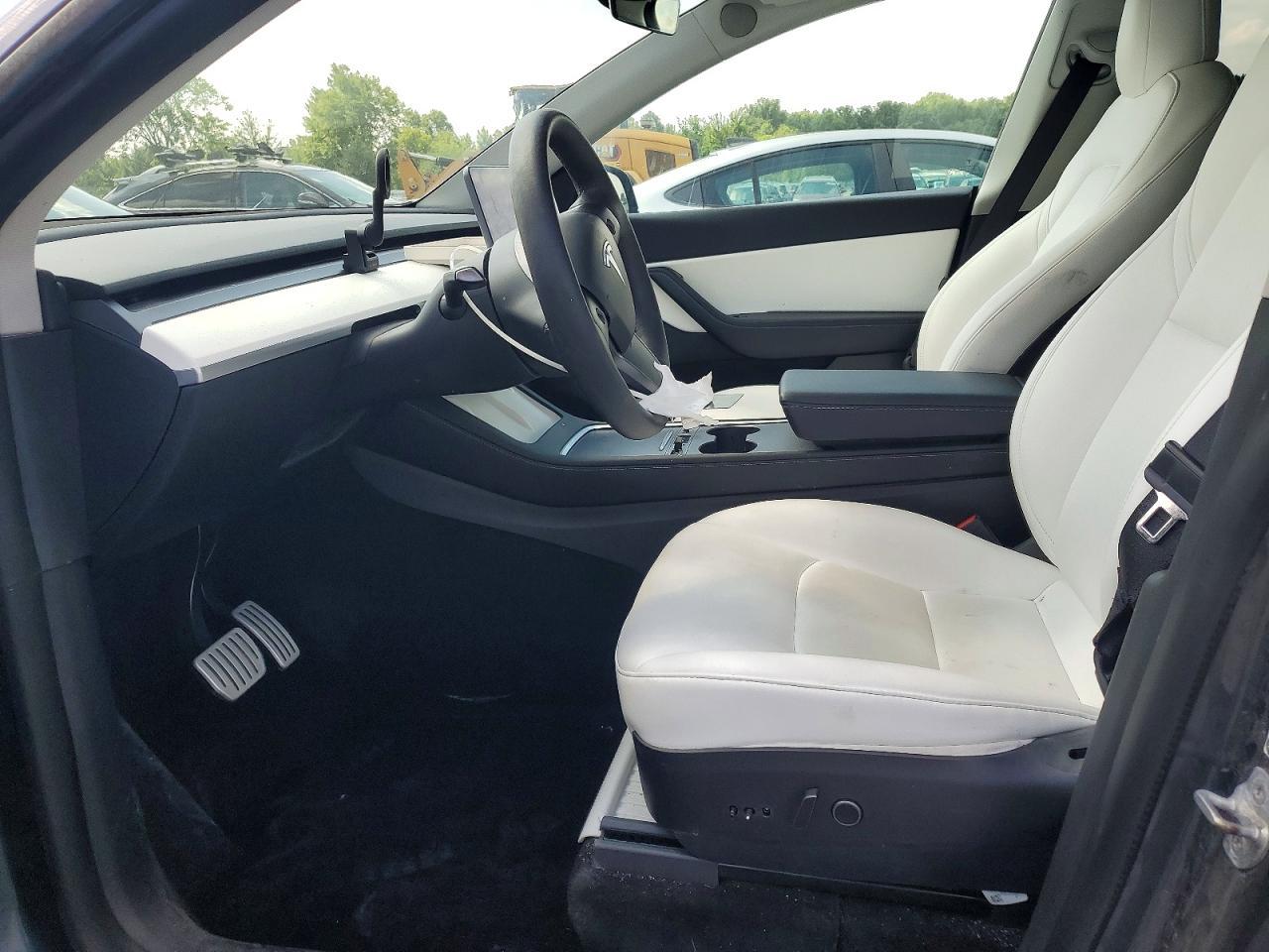 2022 Tesla Model Y - Фото 7