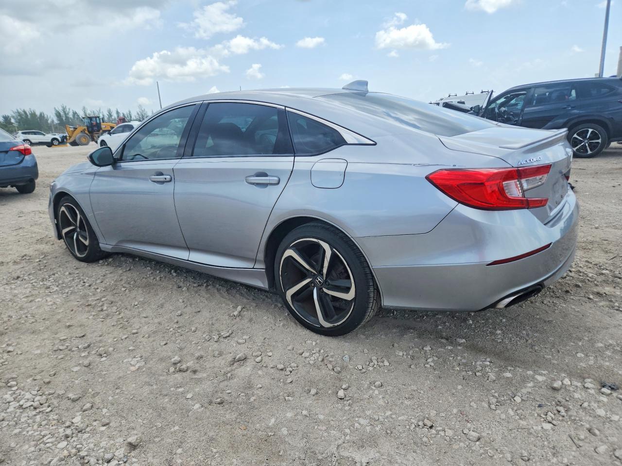2020 Honda Accord Sport - Фото 2