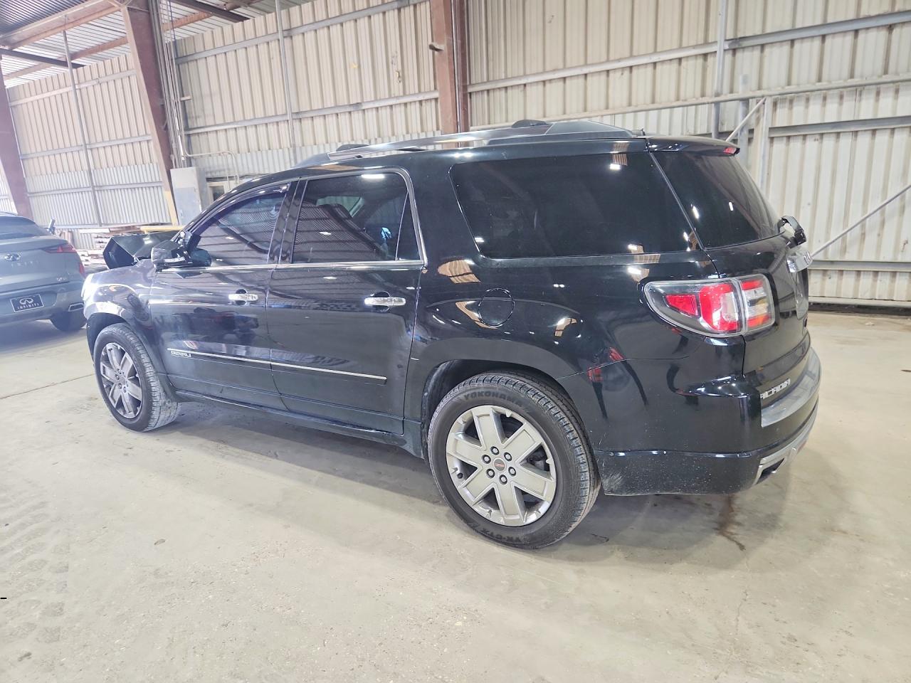 2016 GMC Acadia Denali - Фото 2