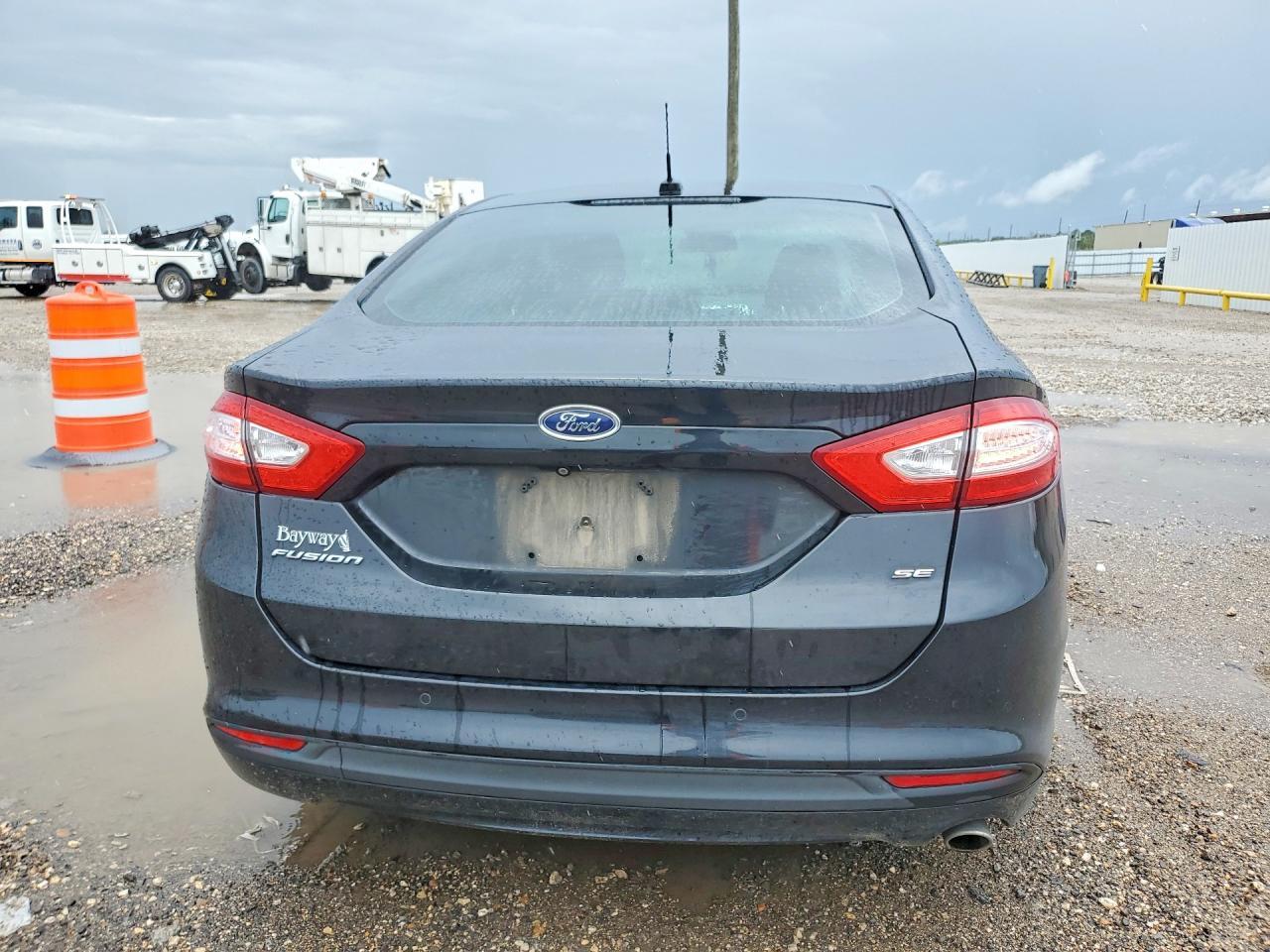2015 Ford Fusion Se - Фото 6