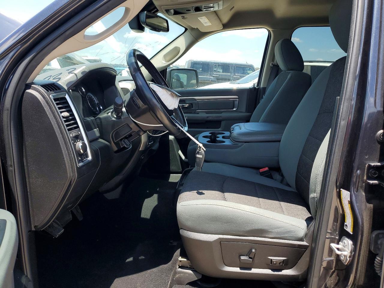 2020 Ram 1500 Classic Warlock - Фото 7