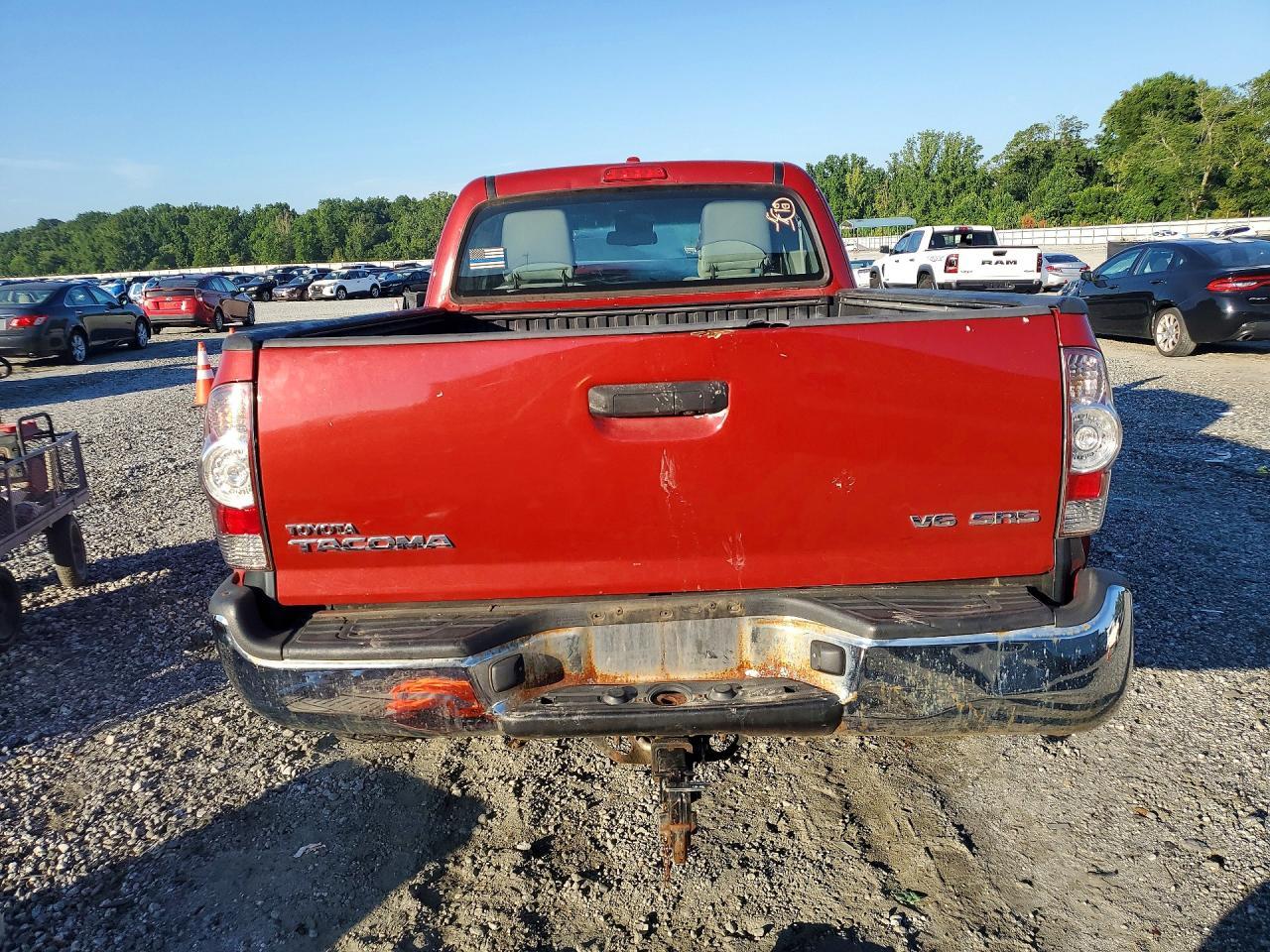 2010 Toyota Tacoma Deluxe - Image 6