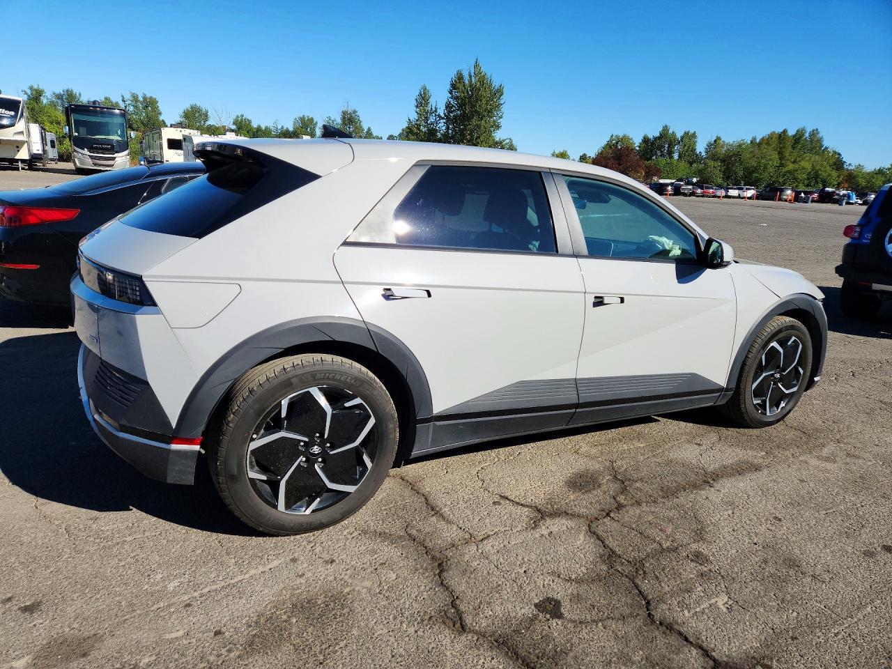 2024 Hyundai Ioniq 5 Se - Фото 3
