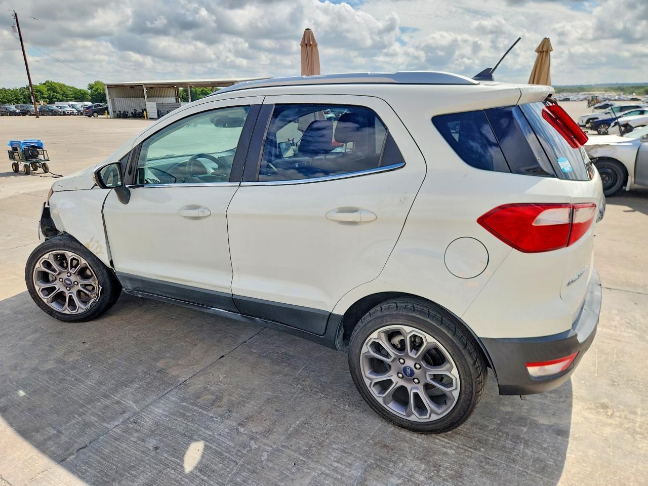 2019 Ford Ecosport Titanium - Image 2