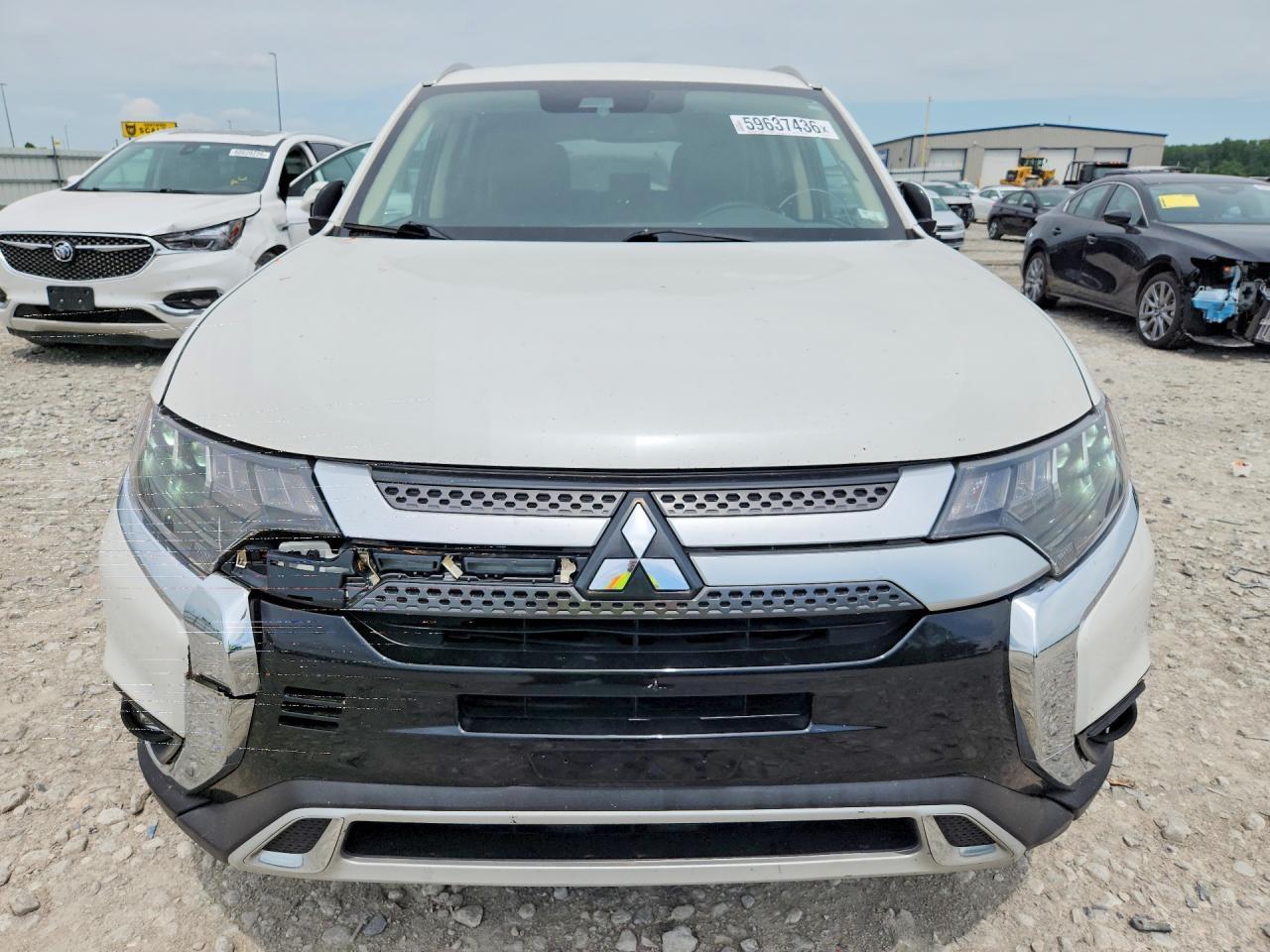 2020 Mitsubishi Outlander Se - Фото 5
