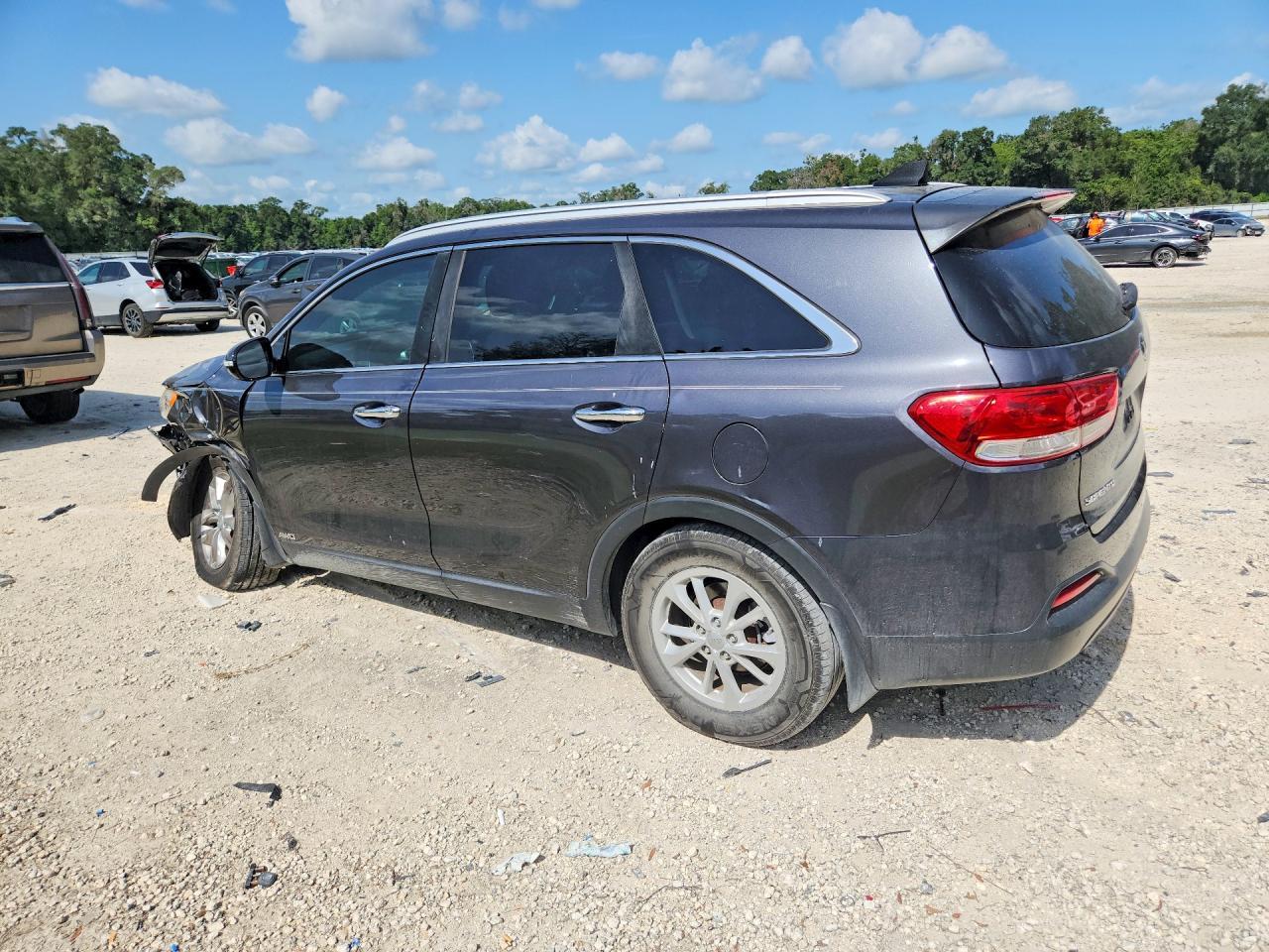 2017 Kia Sorento Lx - Фото 2