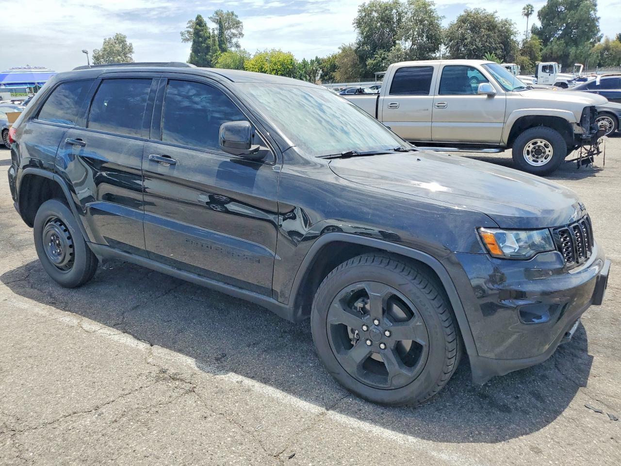 2019 Jeep Grand Cherokee Laredo - Фото 4