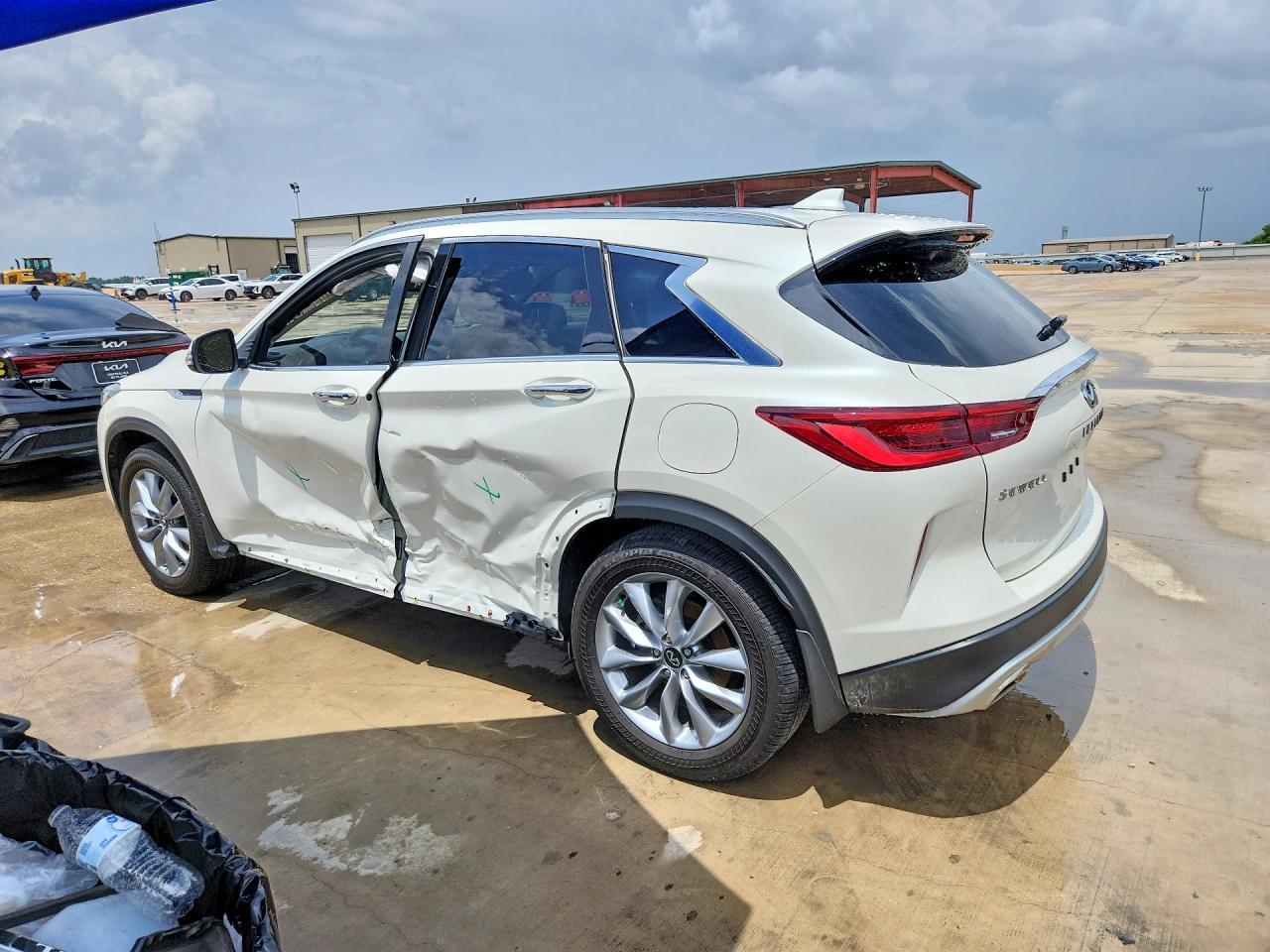 2022 Infiniti Qx50 Luxe - Image 2