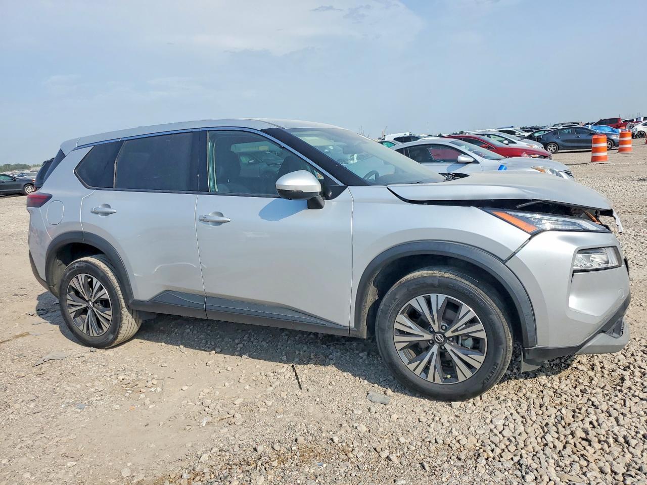 2021 Nissan Rogue Sv - Фото 4