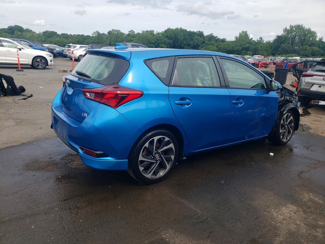 2017 Toyota Corolla Im Base - Image 3