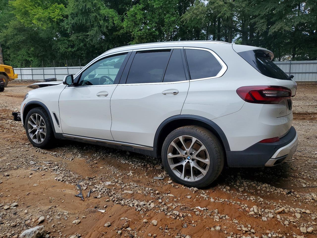 2021 BMW X5 Sdrive 40I - Фото 2