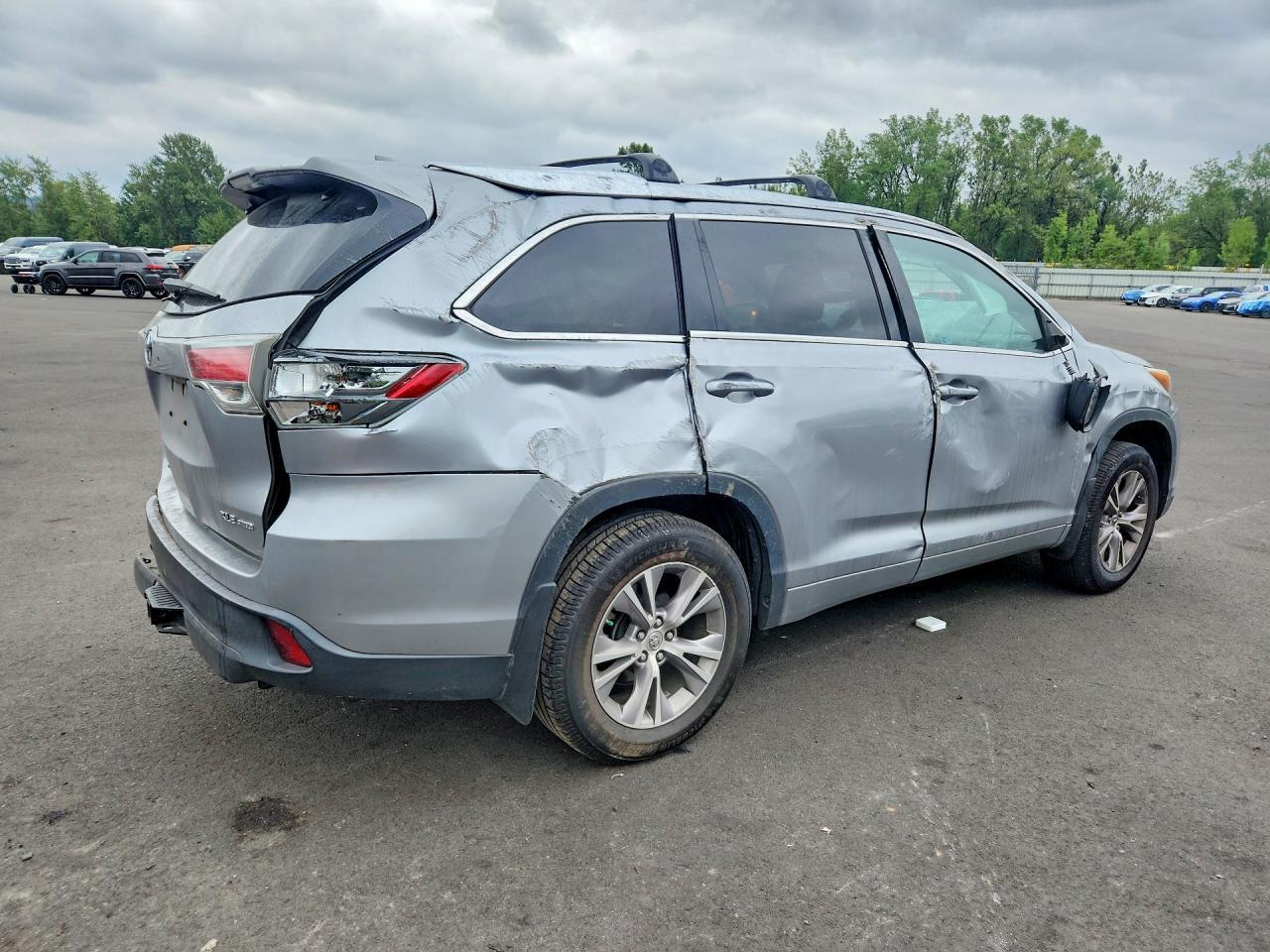 2015 Toyota Highlander Xle - Фото 3