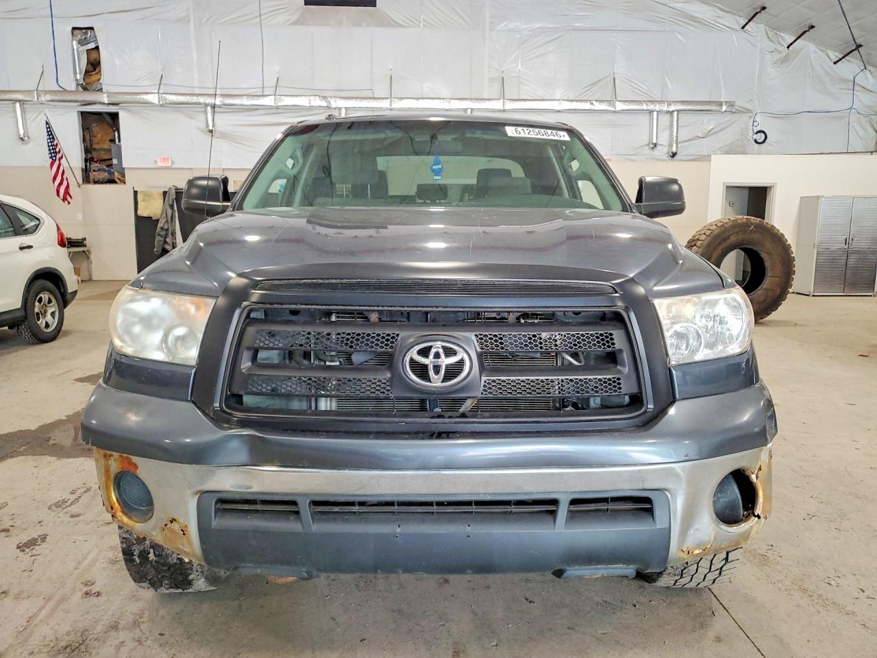 2010 Toyota Tundra Double Cab Sr5 - Image 5