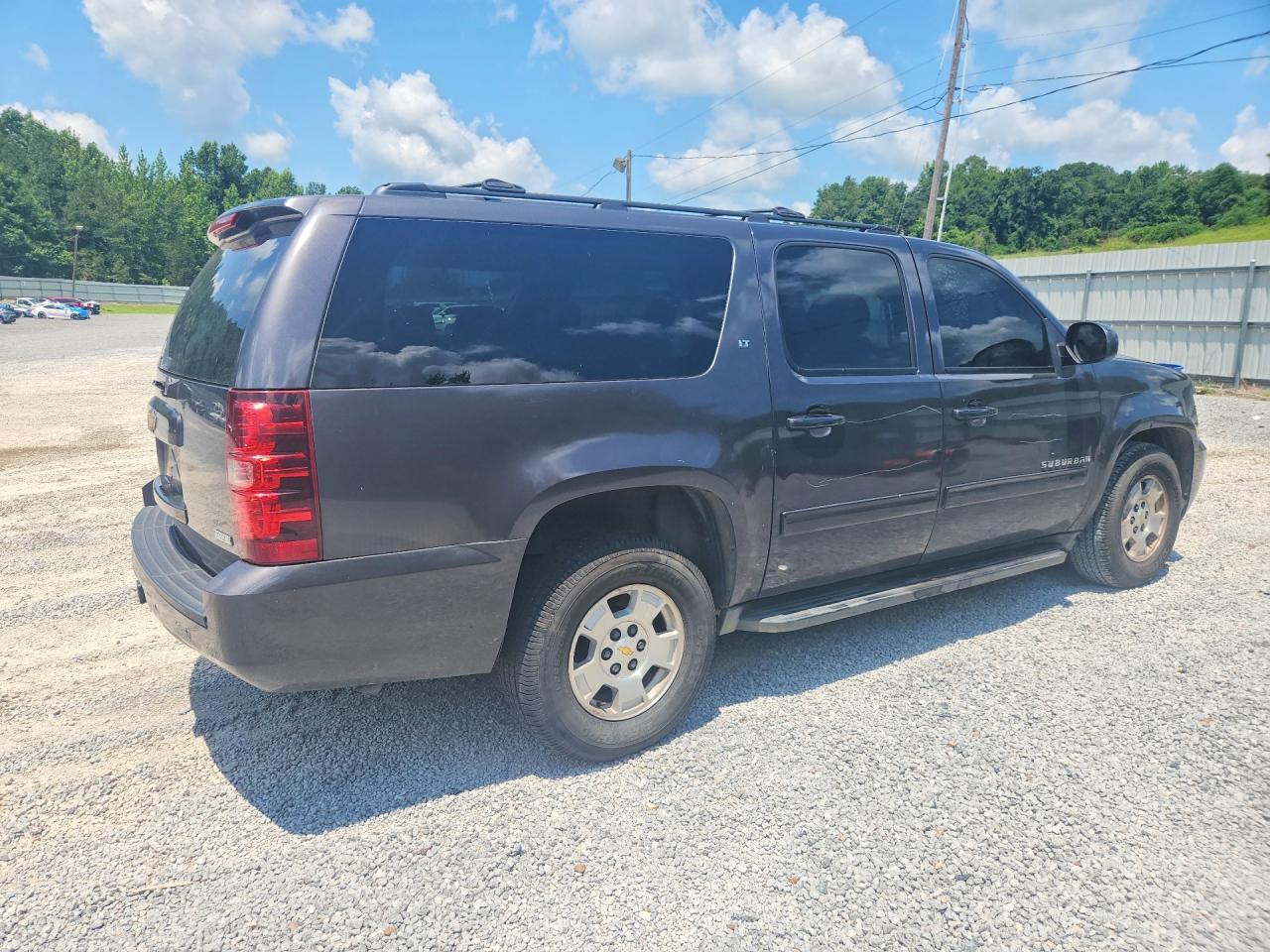 2010 Chevrolet Suburban C1500 Lt - Фото 3