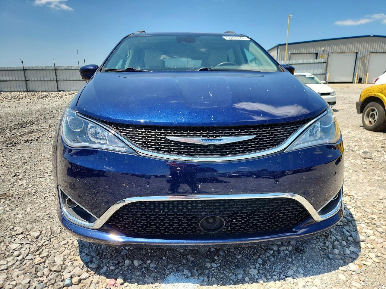 2018 Chrysler Pacifica Touring L - Фото 5