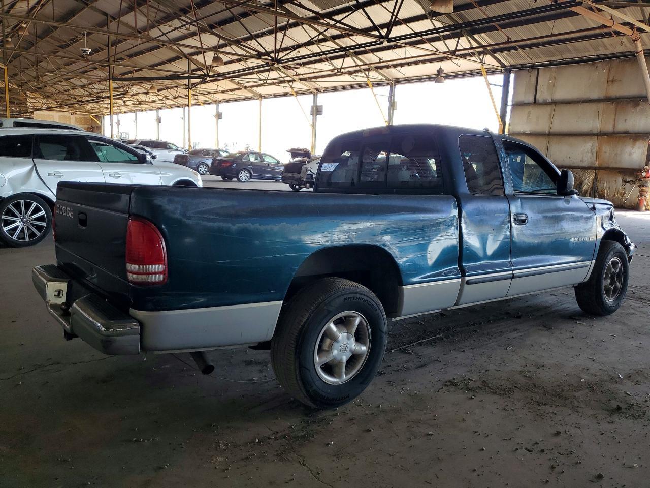 1998 Dodge Dakota - Image 3