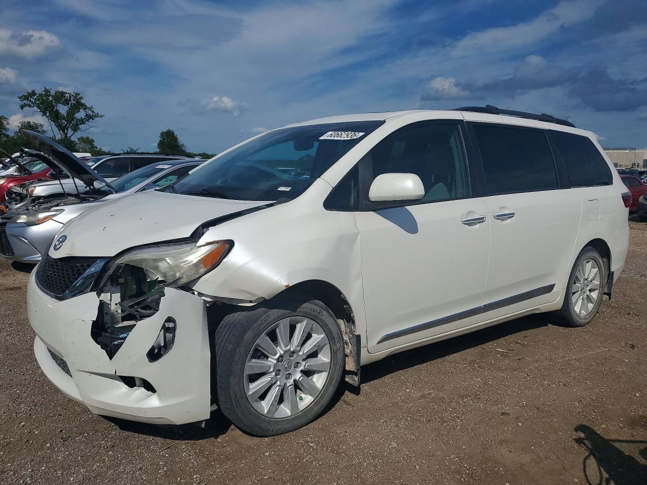 2015 Toyota Sienna Xle Premium 7-Passenger