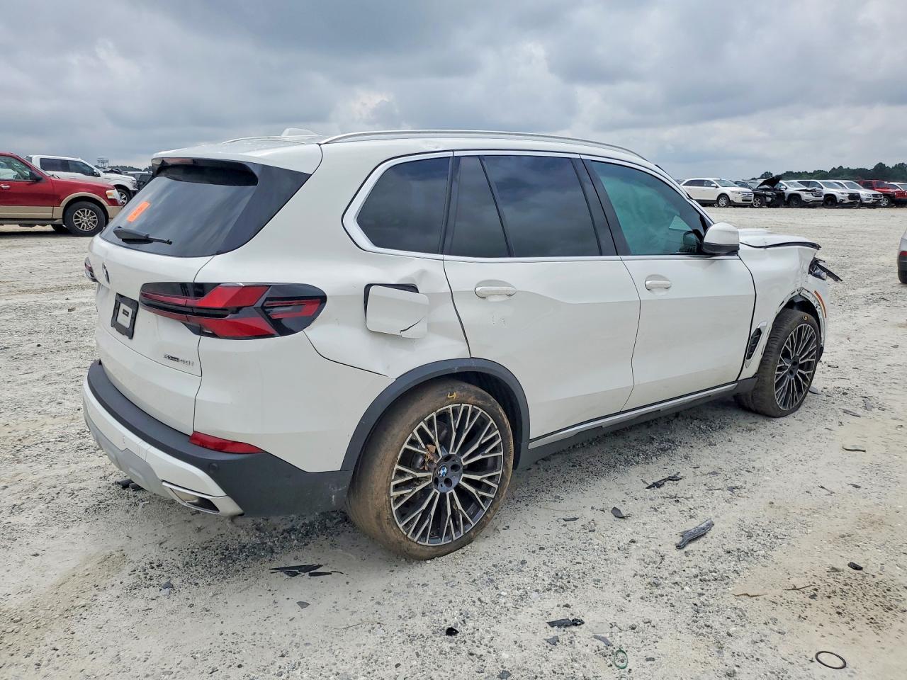 2024 BMW X5 Sdrive 40I - Image 3