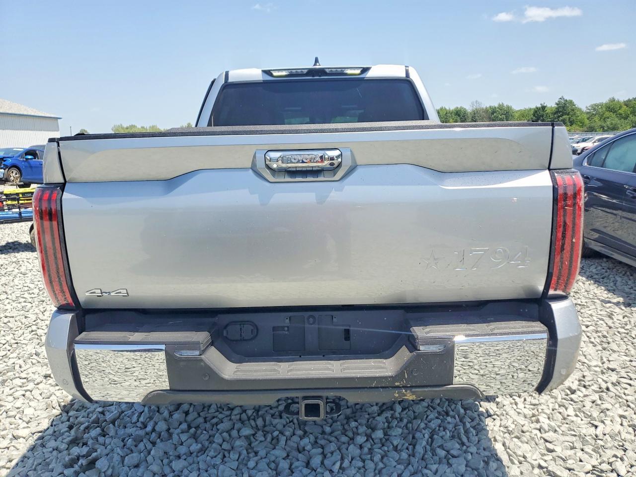 2025 Toyota Tundra - Image 6