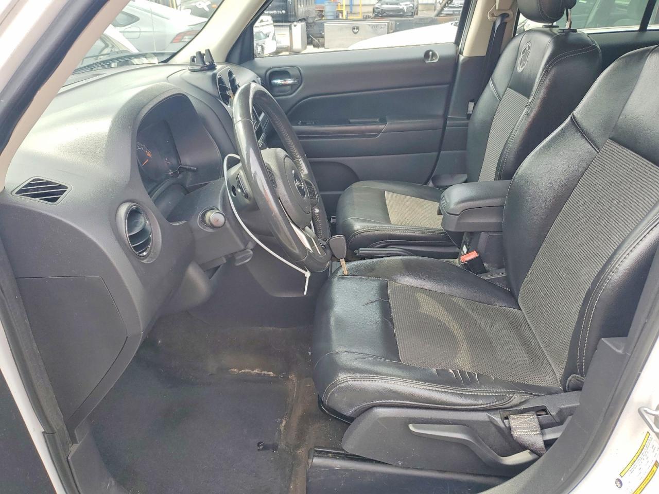 2014 Jeep Patriot Latitude - Фото 7