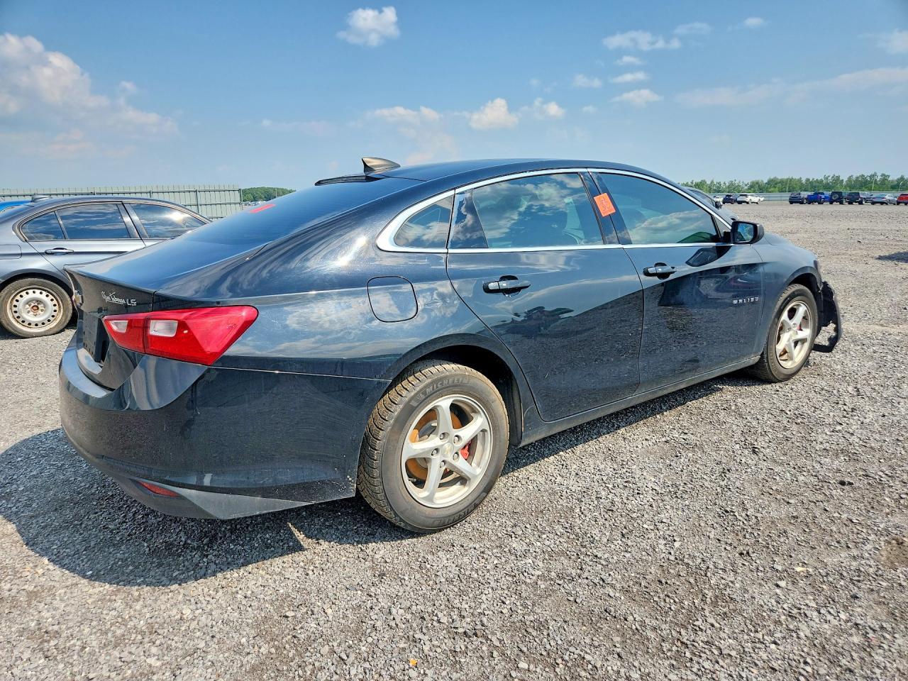 2016 Chevrolet Malibu Ls - Фото 3