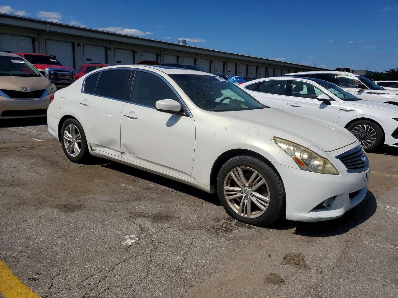 2011 Infiniti G37 Sedan Journey - Image 4