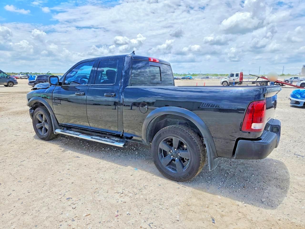 2019 Ram 1500 Classic Slt - Image 2