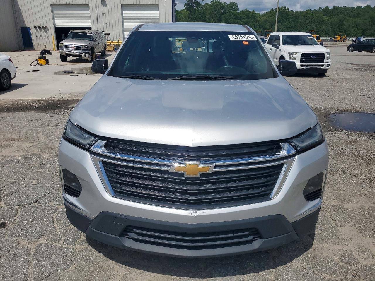 2022 Chevrolet Traverse Ls - Фото 5
