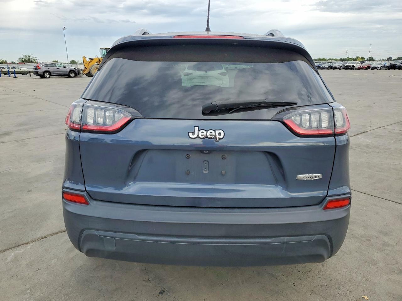 2019 Jeep Cherokee Latitude - Image 6