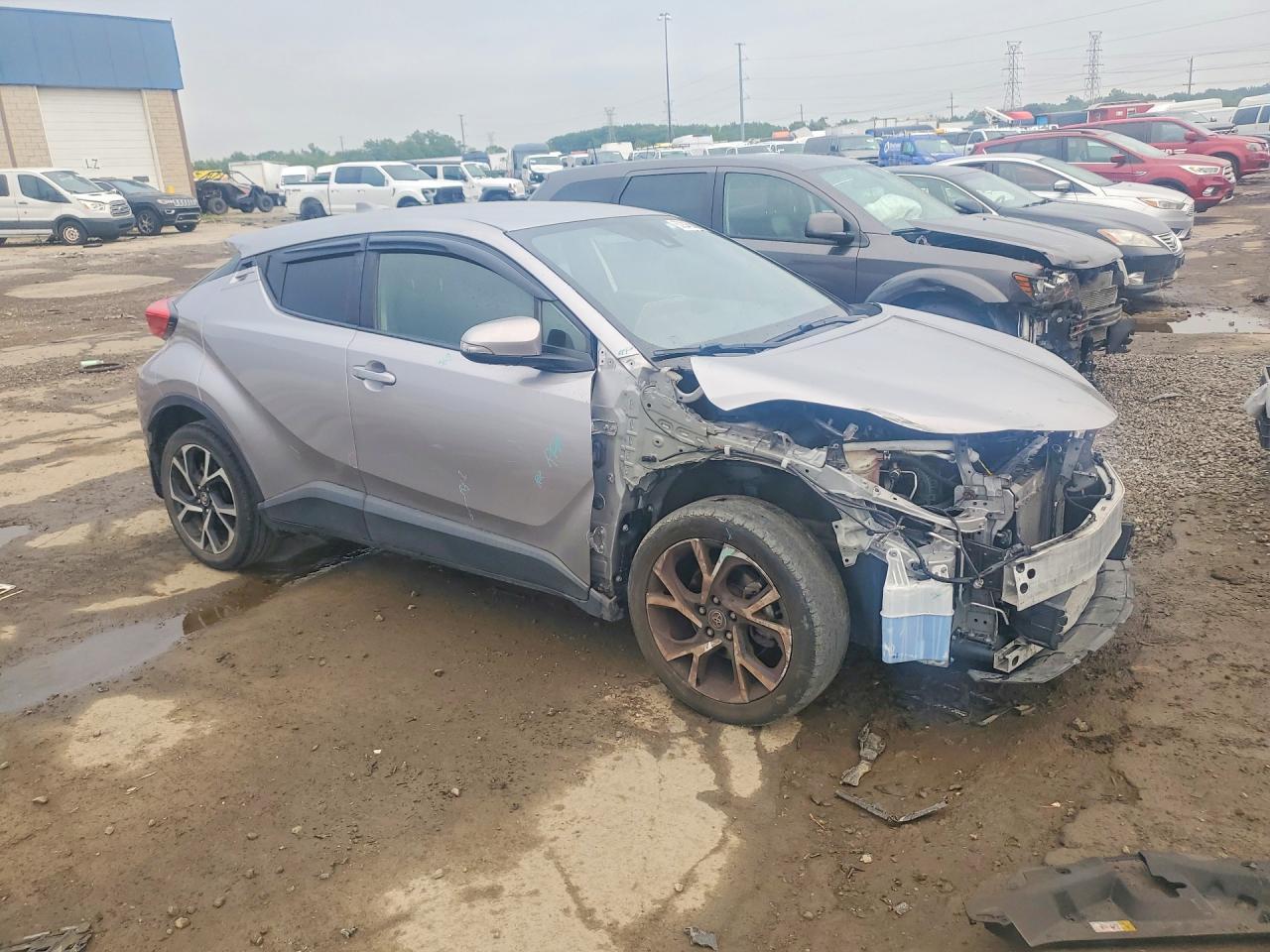 2019 Toyota C-Hr Xle - Фото 4