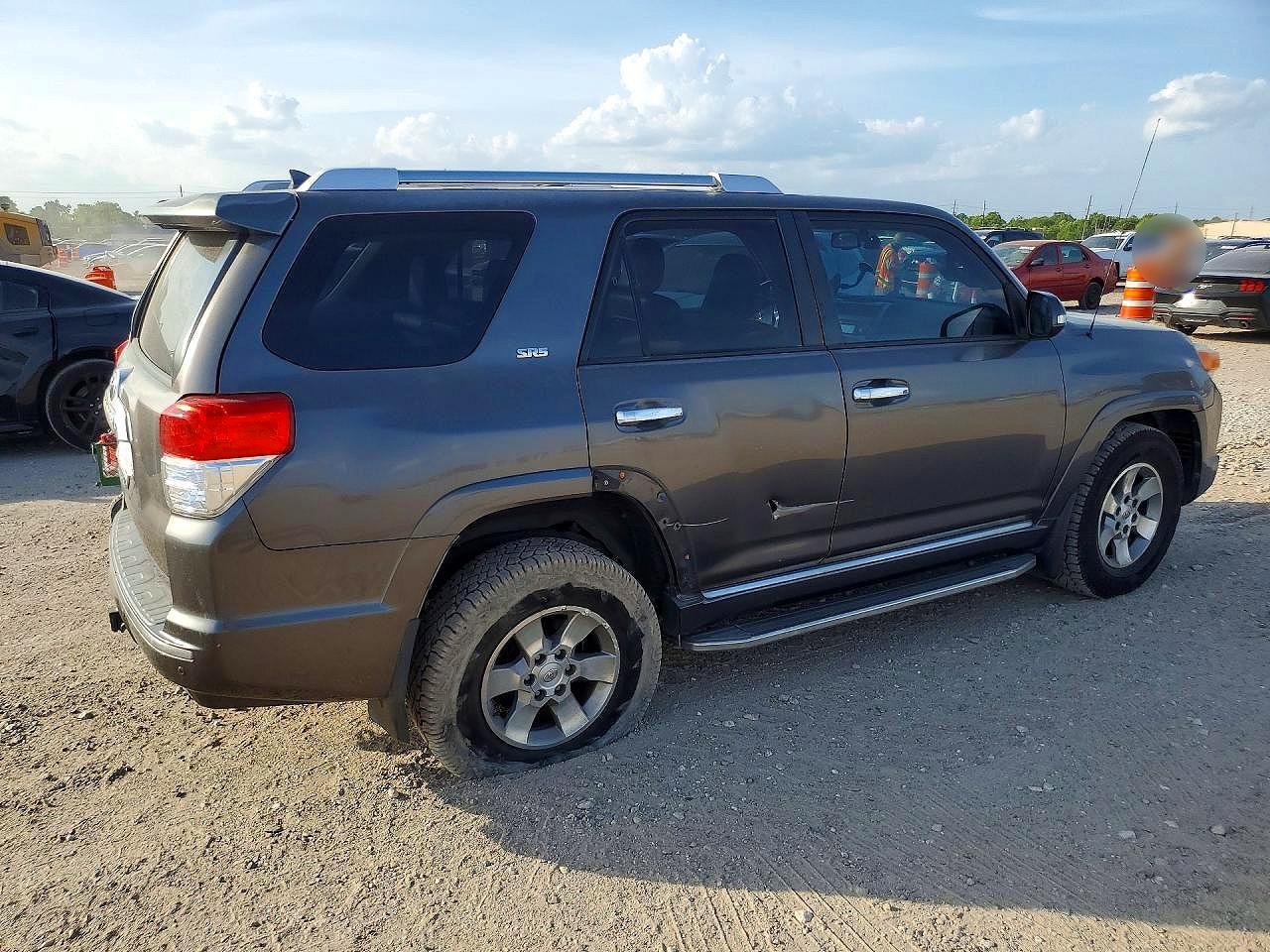 2011 Toyota 4Runner Sr5 - Image 3