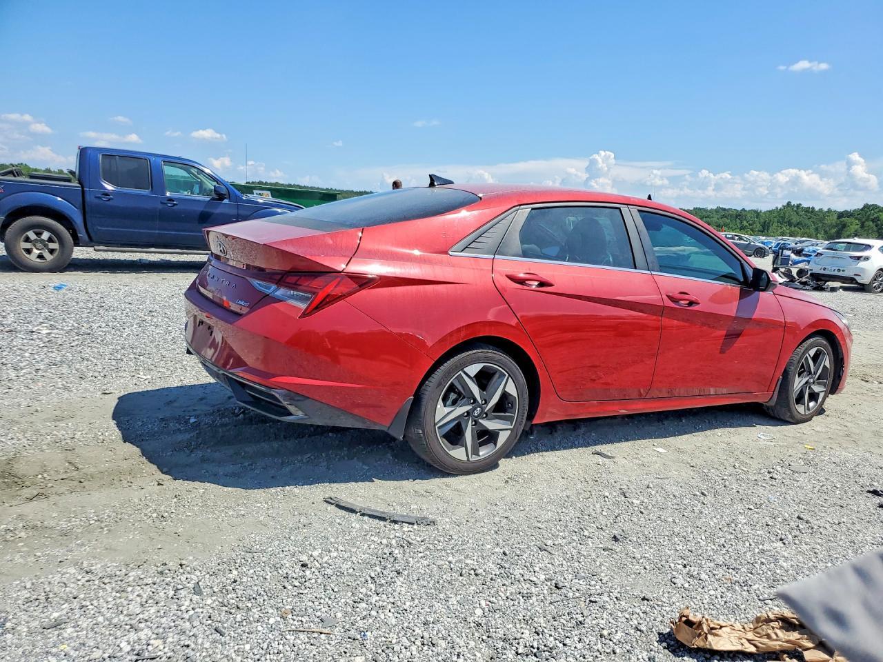 2022 Hyundai Elantra Limited - Фото 3