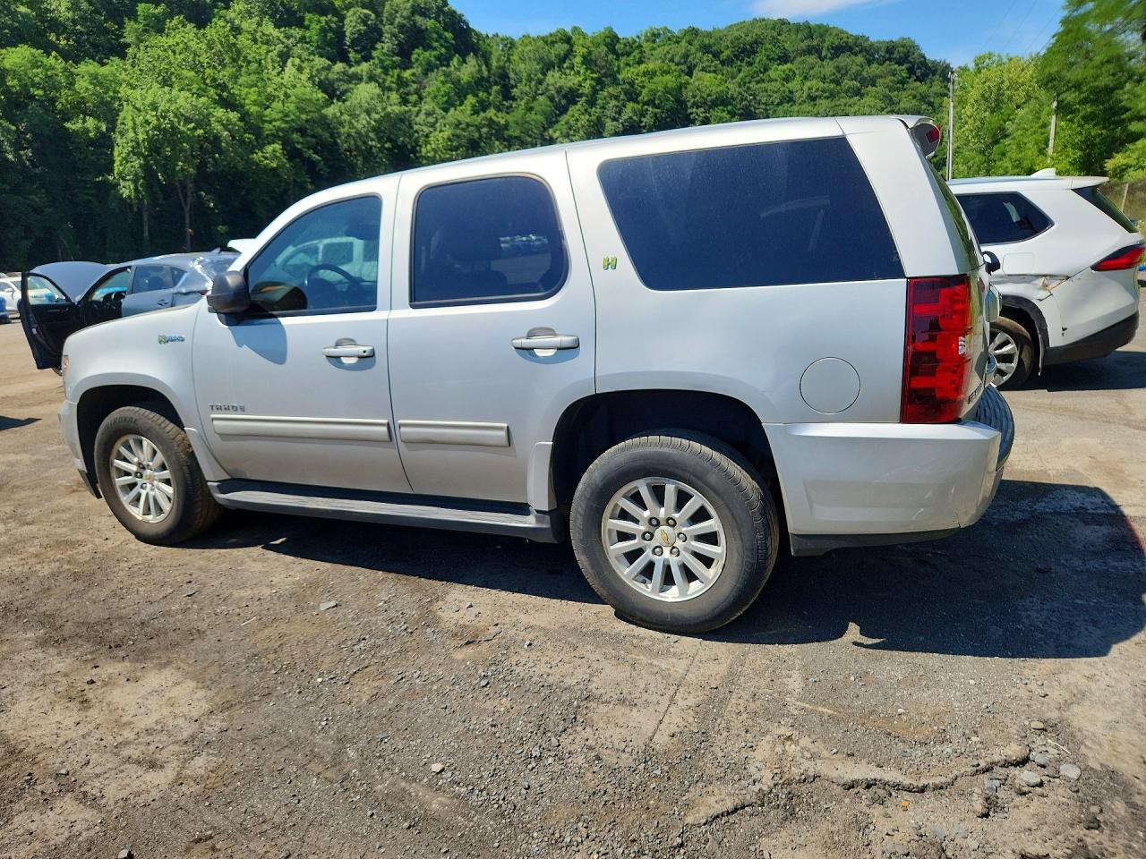 2011 Chevrolet Tahoe Hybrid - Фото 2