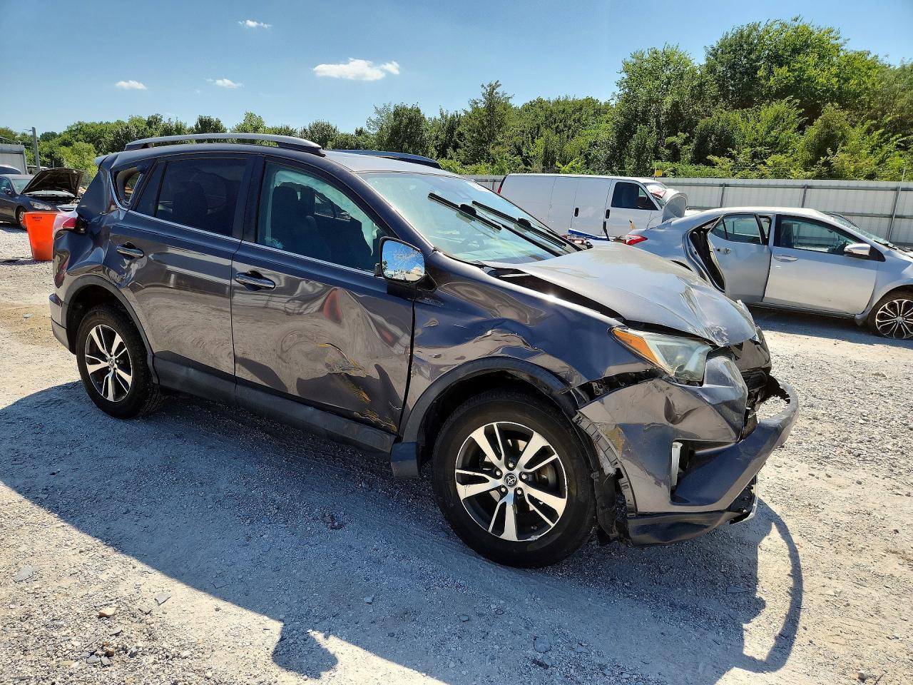 2018 Toyota Rav4 Xle - Фото 4