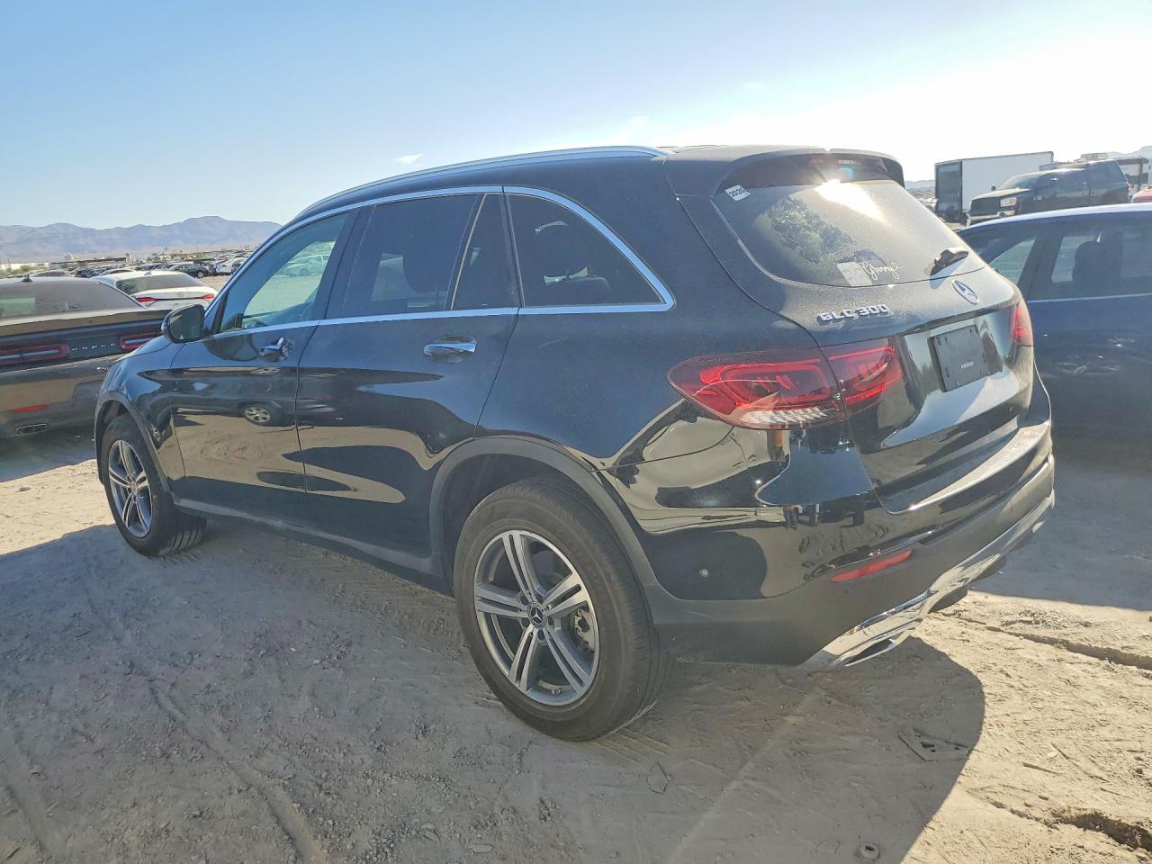 2021 Mercedes-Benz Glc 300 - Image 2