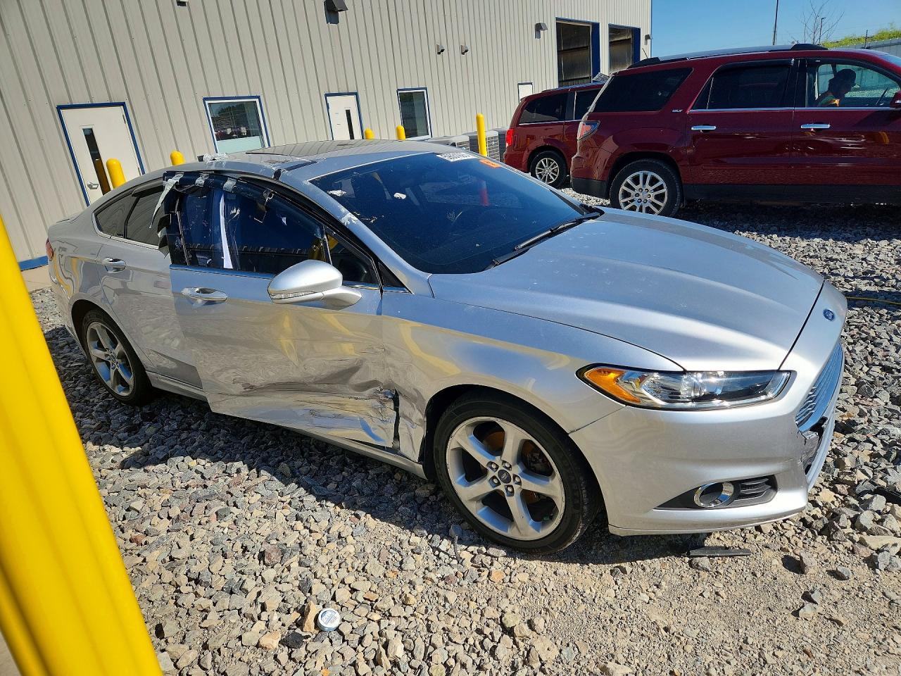 2013 Ford Fusion Se - Фото 4