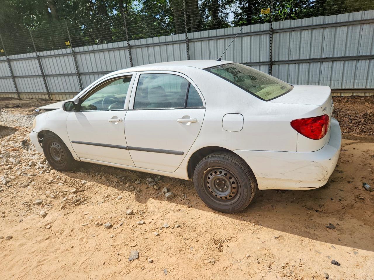 2005 Toyota Corolla Ce - Image 2