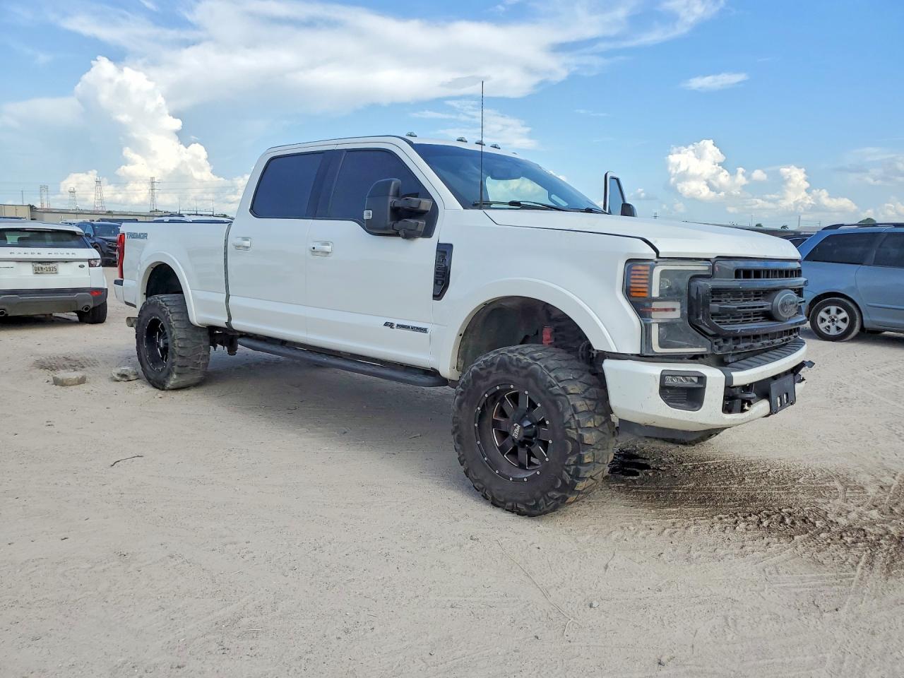 2021 Ford F250 Super Duty - Image 4