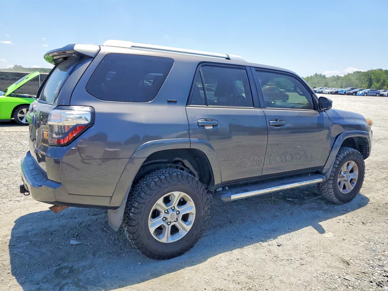 2014 Toyota 4Runner Sr5 - Image 3