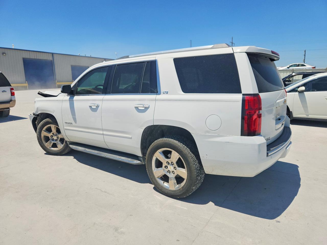 2016 Chevrolet Tahoe C1500 Ltz - Фото 2