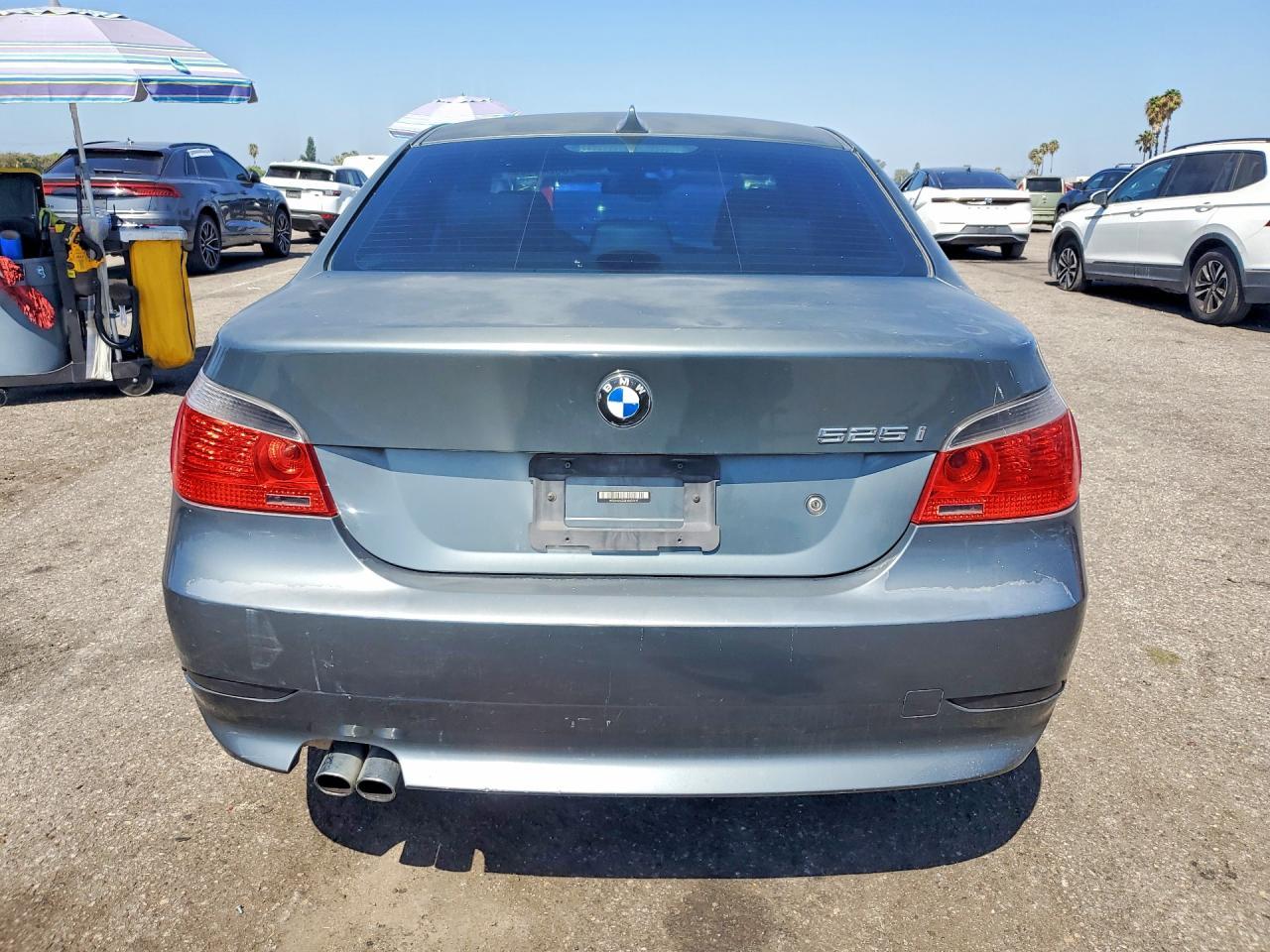 2004 BMW 525 I - Image 6
