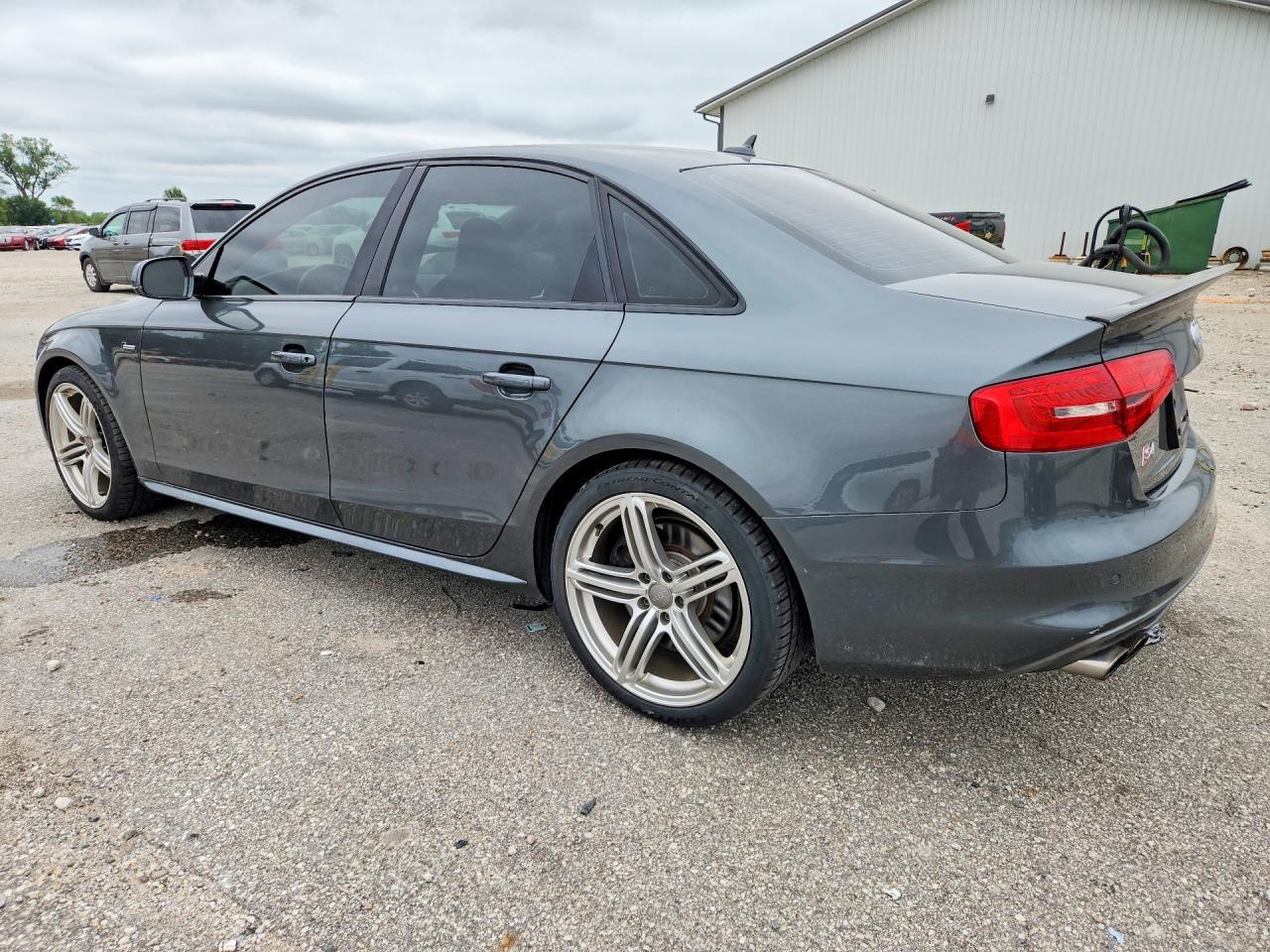 2015 Audi S4 Prestige - Image 2